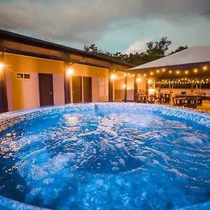 Hotel Tik By Bernalo, Medellín